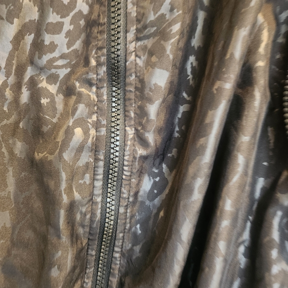 ZYIA Black Leopard Print Windbreaker Jacket Size 2XL Euc - Picture 2 of 4